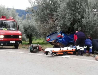 Σοβαρό τροχαίο δυστύχημα στην Αργολίδα - Νεκρός ο πατέρας - Νοσηλεύονται το παιδί και η μητέρα (φωτο)
